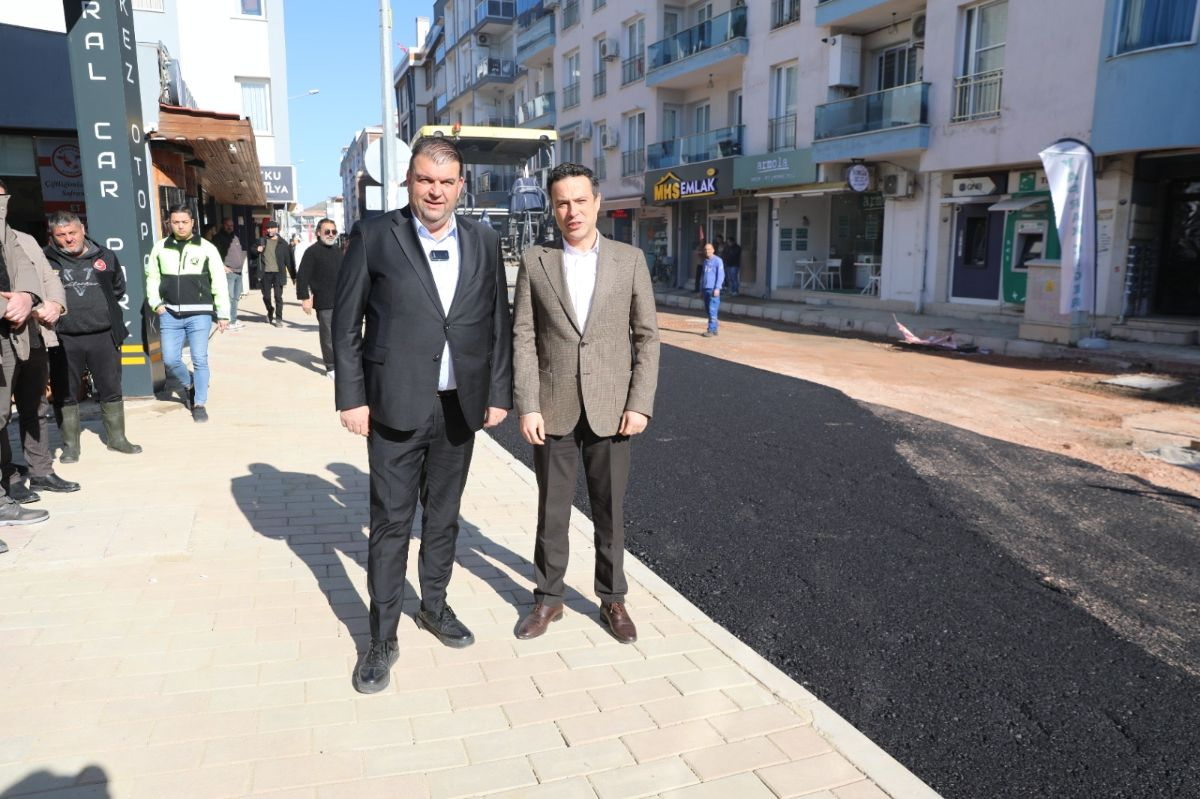 TEMEL CİNGÖZ CADDESİ’NDE SONA GELİNDİ, ESNAFIN YÜZÜ GÜLDÜ